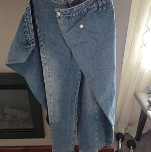 Commense Straight-Leg Women’s Jeans in Denim Blue